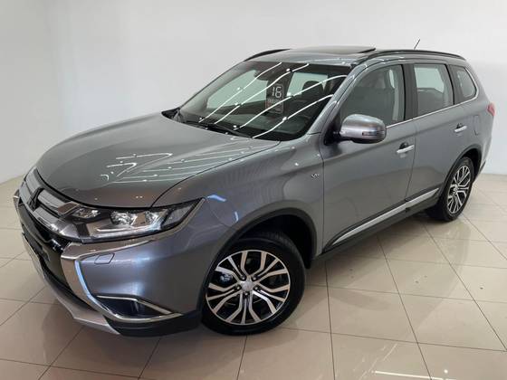 MITSUBISHI OUTLANDER 3.0 GT 4X4 V6 24V GASOLINA 4P AUTOMÁTICO